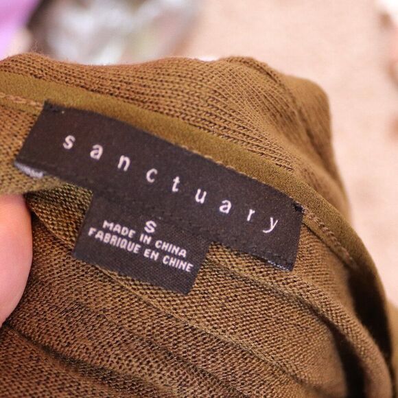 Sanctuary | Long Sleeve V Neck Top Small - Picture 5 of 7